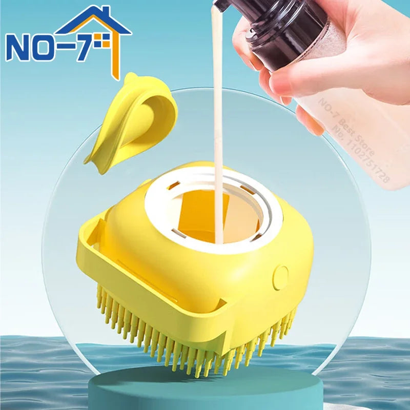 🧼 Brosse de Bain en Silicone pour Chien & Chat – Diffuseur de Shampooing Intégré